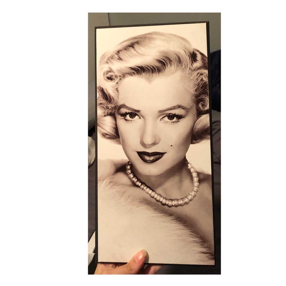 Set of 2 pictures